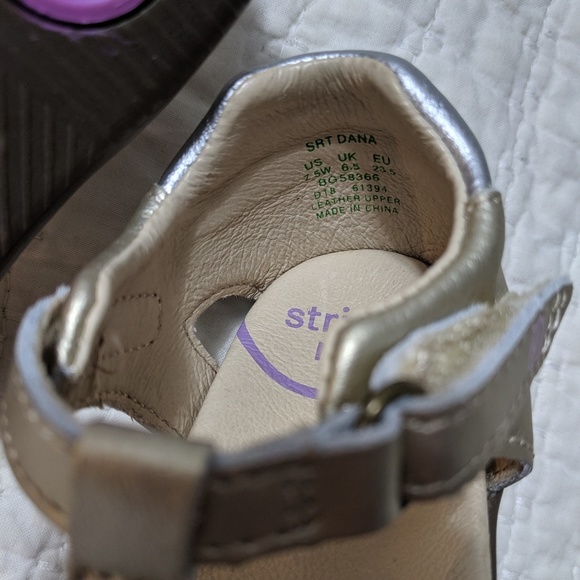 BN Stride Rite Toddler Girls Shoes 7.5 W - Picture 2 of 4